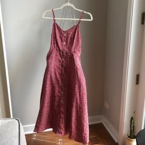 Pattern red and white dress with wood buttons